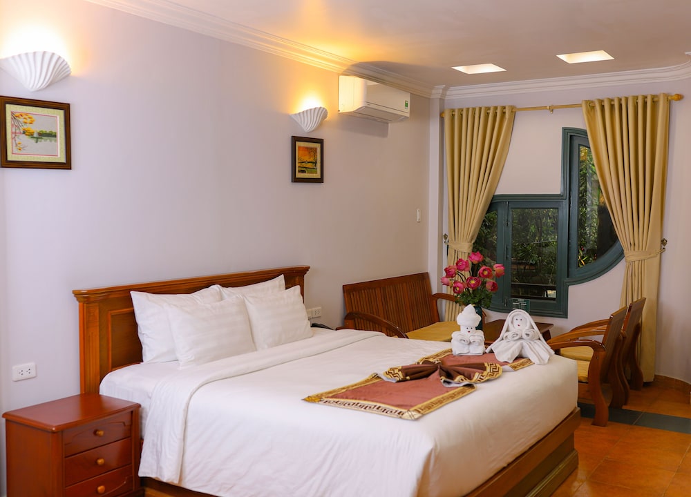 Phuong Nam Resort 10/50