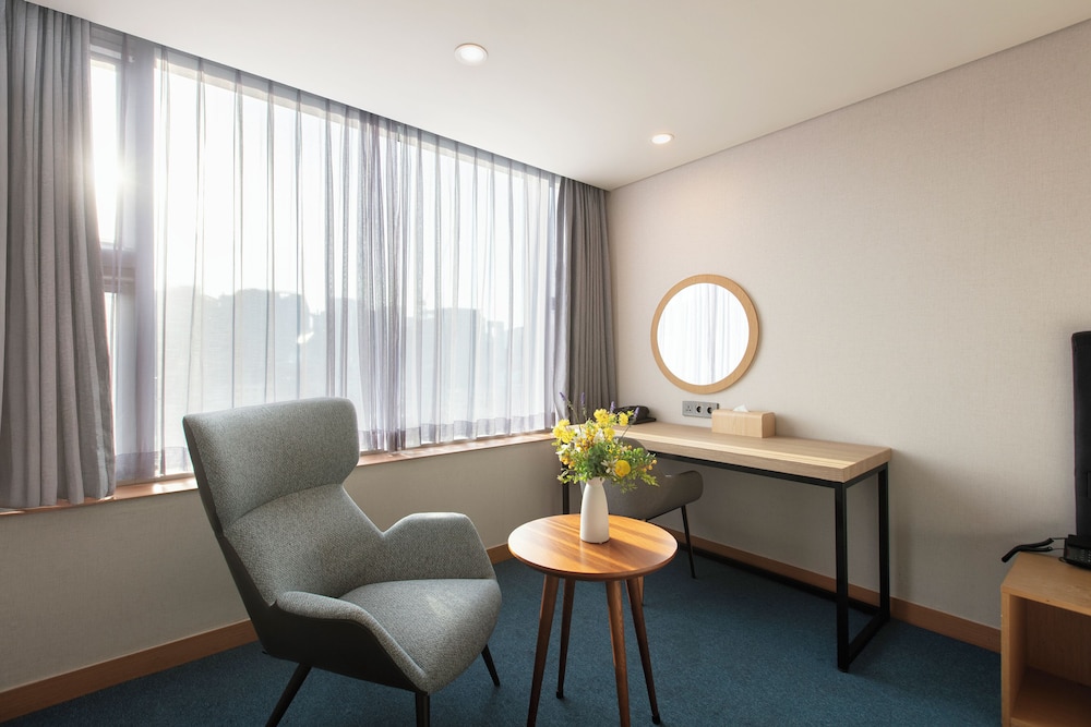 Hotel Pj Myeong Dong 34/50
