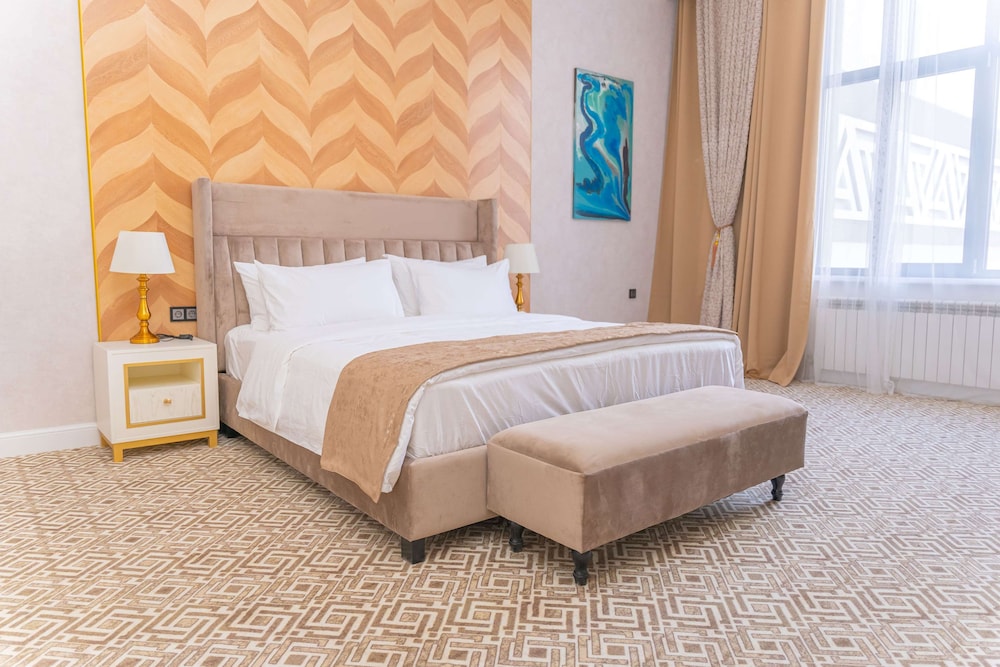 Business, King Bed