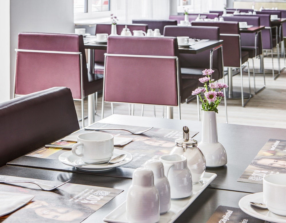 InterCityHotel Hamburg-Altona 13/26