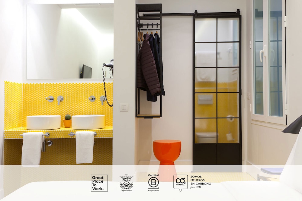 HOSTAL BUELTA 12/50