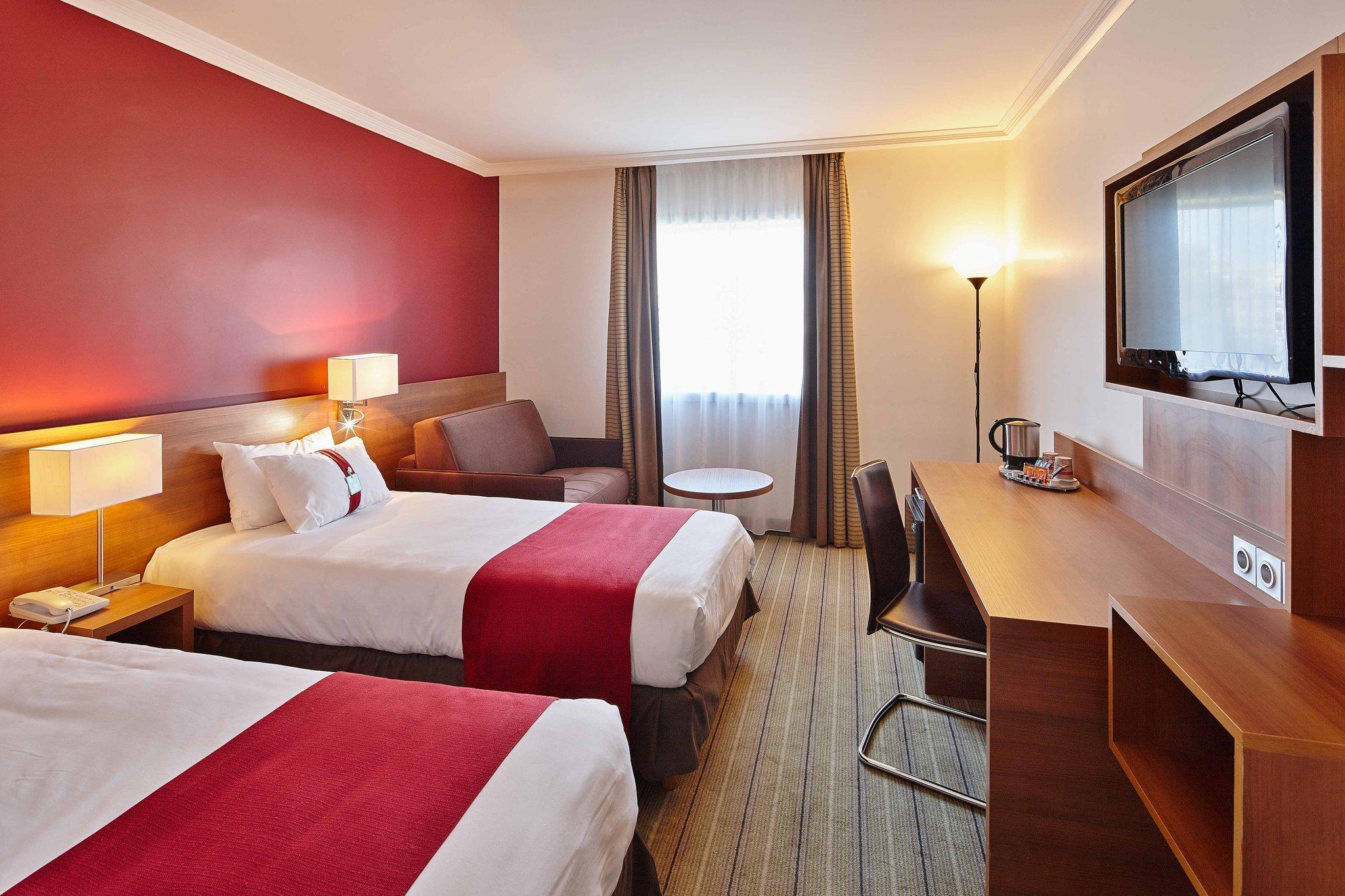 HOLIDAY INN PARIS MARNE LA VALLEE 10/50