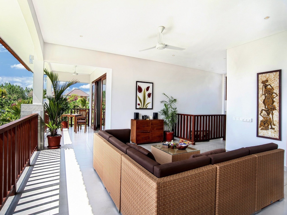 Villa Yenian 33/50