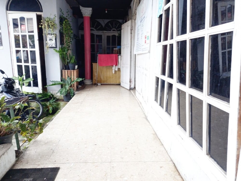 Hotel O Blio Guest House Syariah 20/20