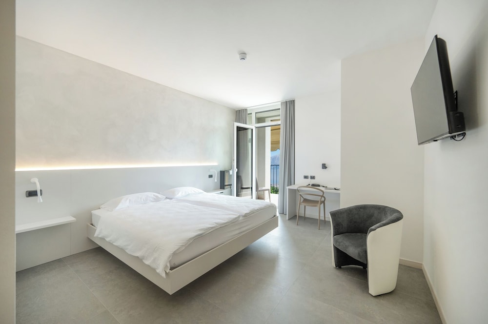 Hotel Laguna San Zeno 20/50