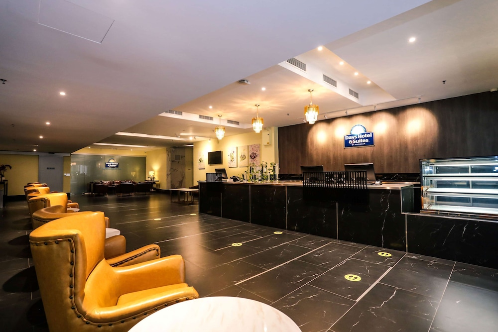 Lobby at Days Hotel and Suites by Wyndham Fraser Business Park KL, KUALA LUMPUR