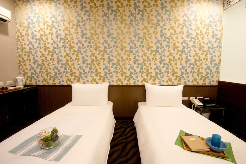 Moshamanla Hotel - Ximen 8/46