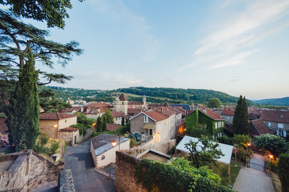 Mercure Figeac Viguier Du Roy 59/63