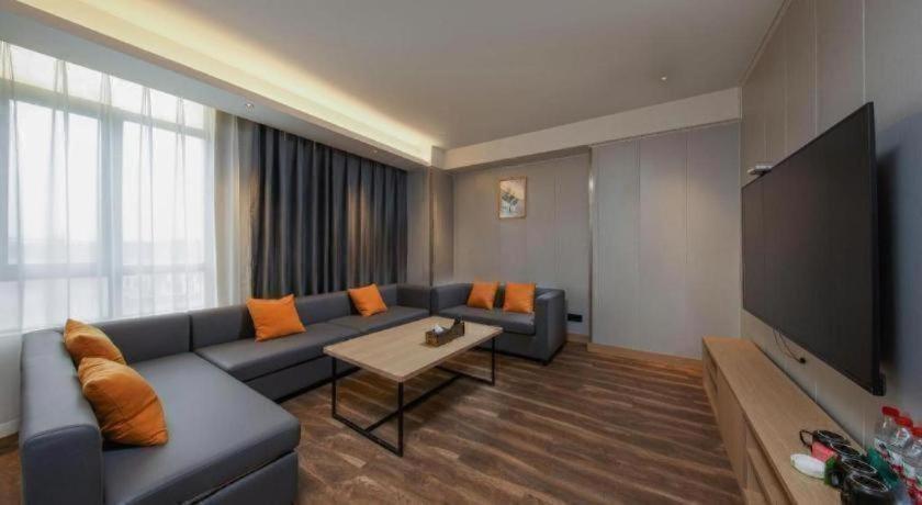 GreenTree Inn Changzhou Henlin Town Zhongtian Express Hotel 32/48