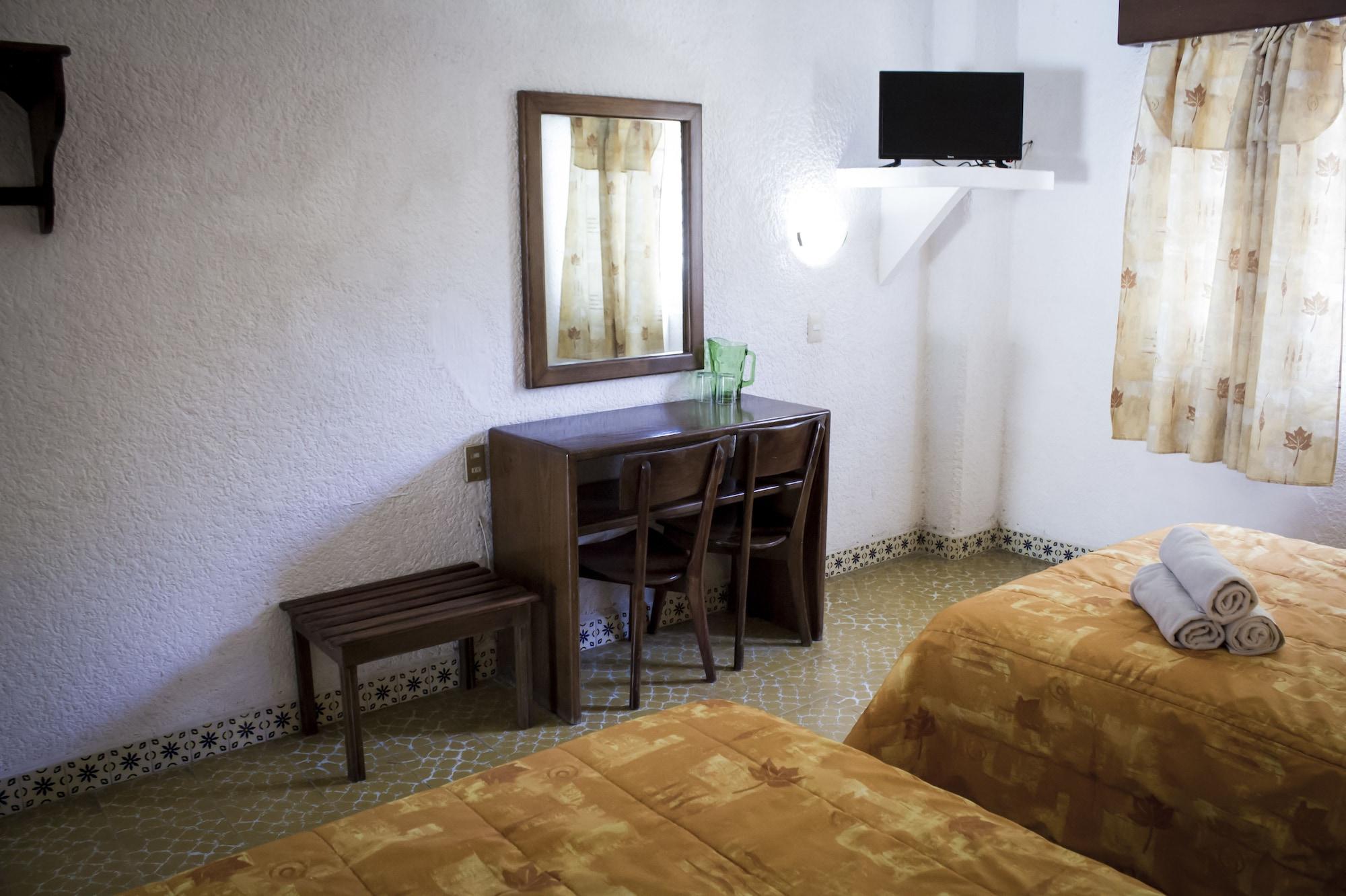 Hotel Playa Azul 5/36