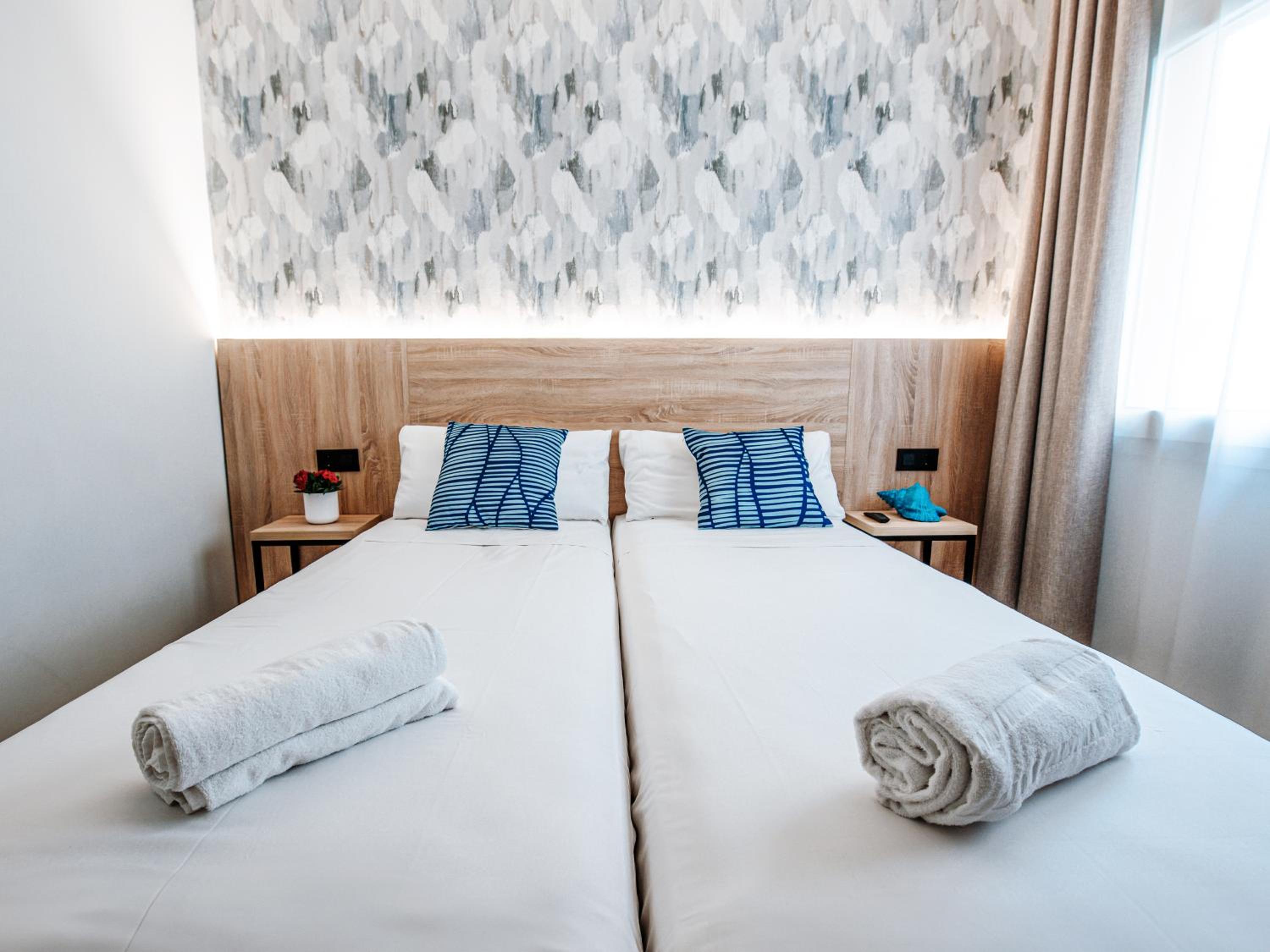 غرفة قياسية بسرير مزدوج أو سريرين منفصلين، Sweet Lloret Suites 7/10