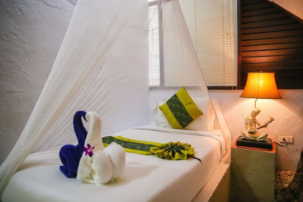 Milky Bay Resort 31/81