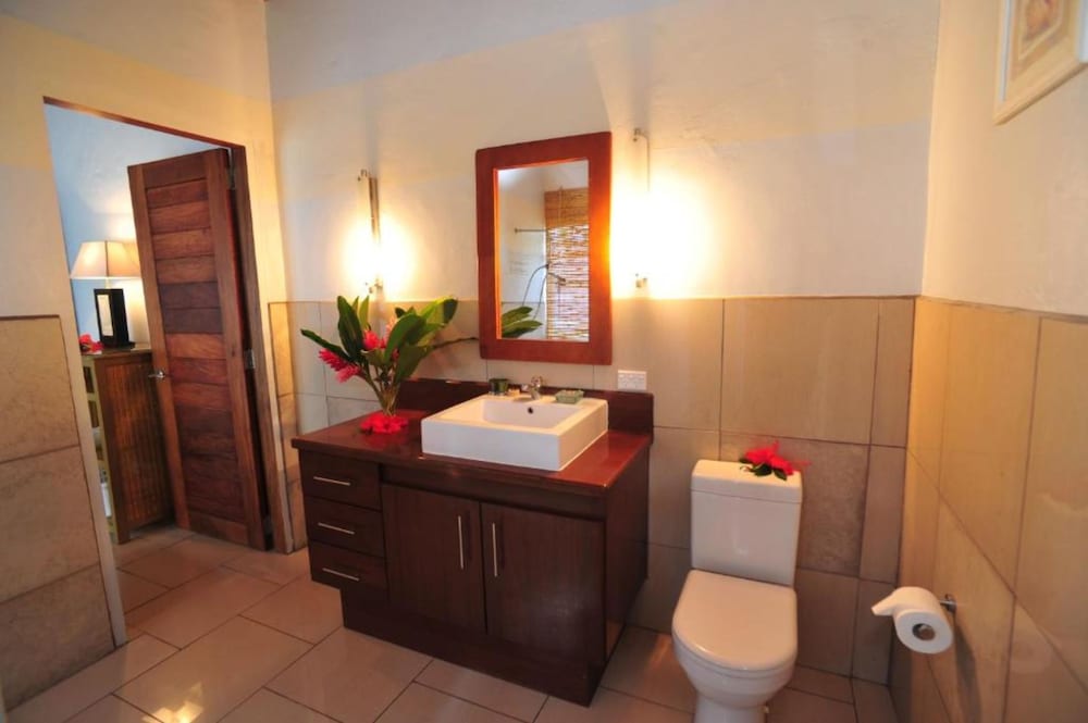 1 BEDROOM, VILLA, SIDE OCEAN VIEW