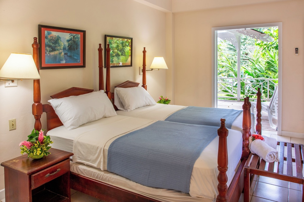 Plantation Beach Villas 16/50