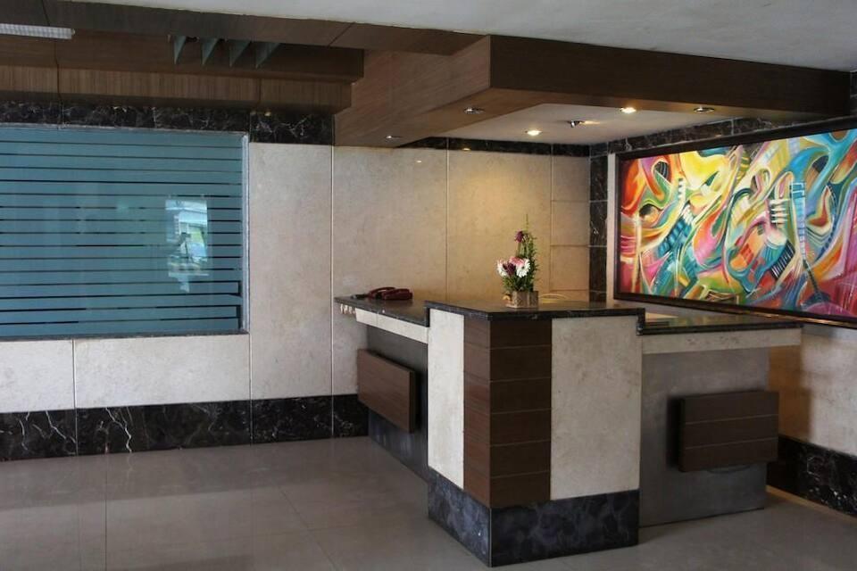 Hotel Raj Towers 1/11