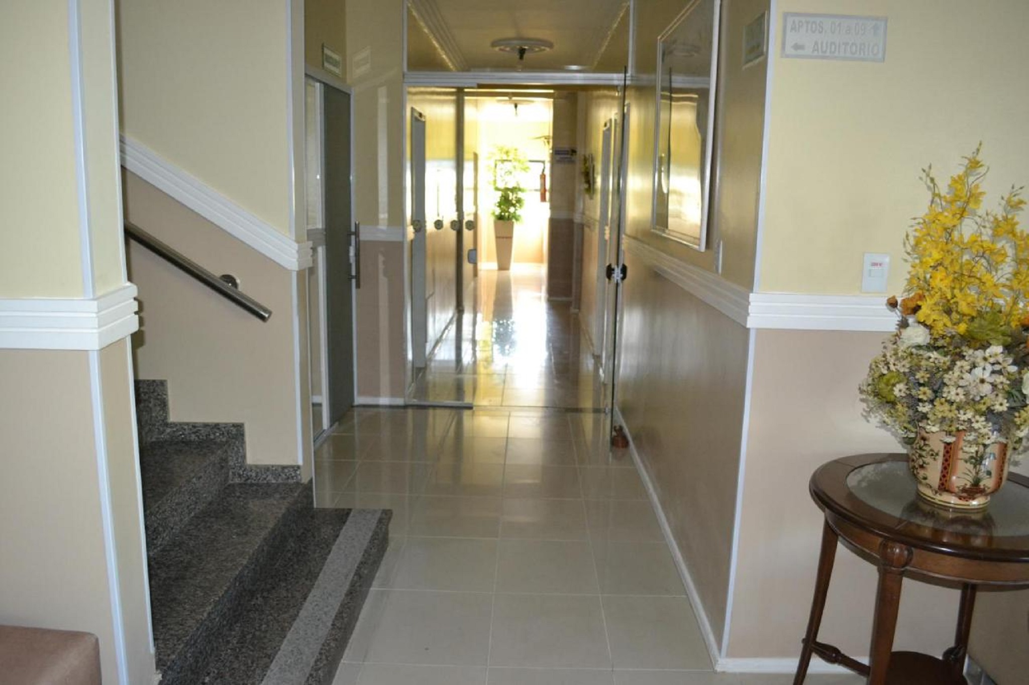 Faixa Hotel 4/35