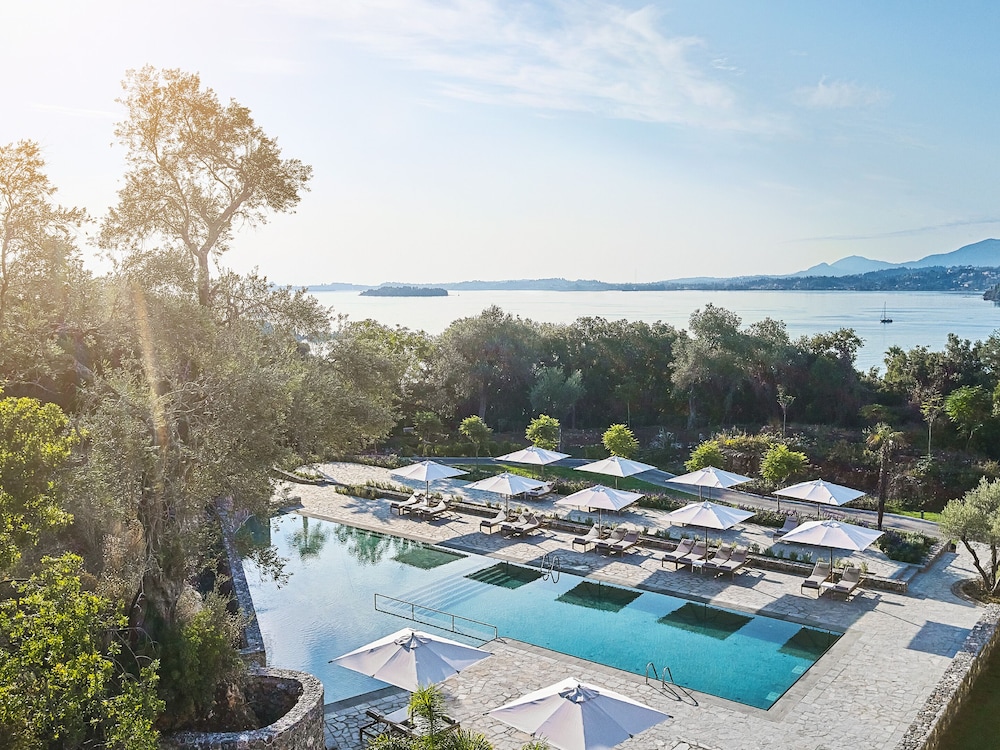 Corfu Imperial, A Resort to Live 9/74
