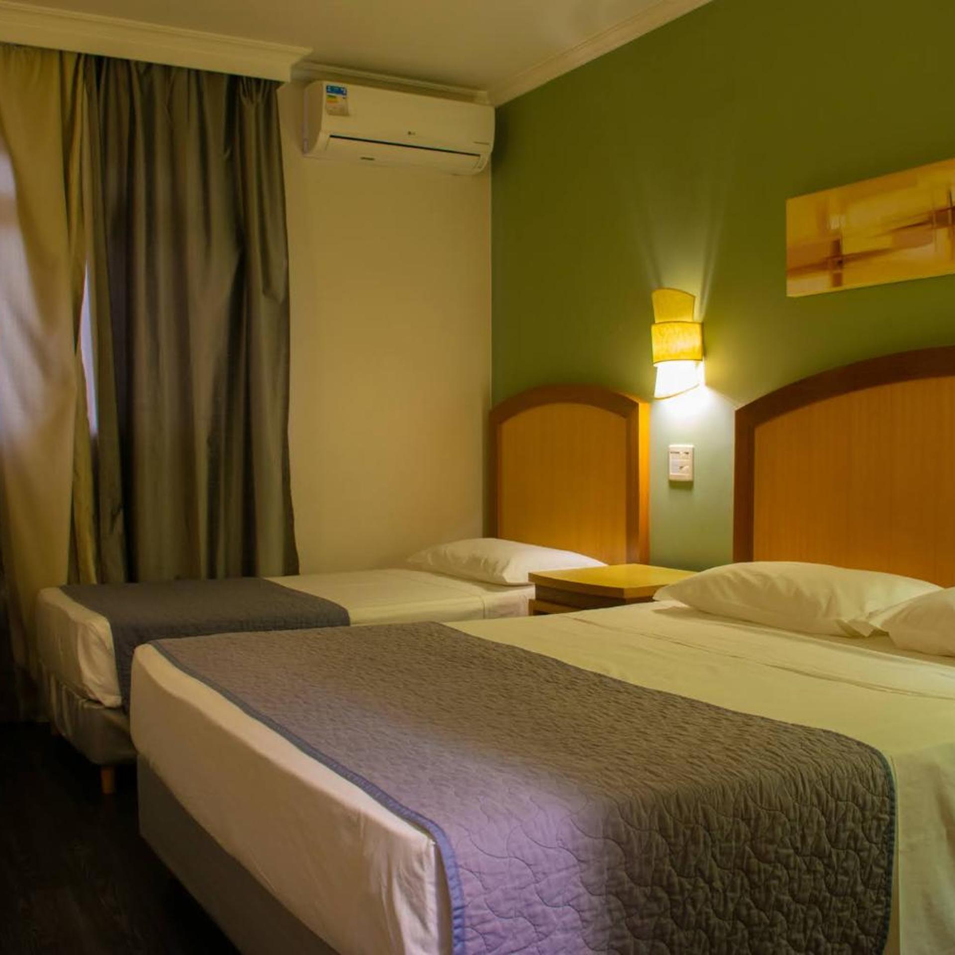 Hotel Exclusivo 9/27
