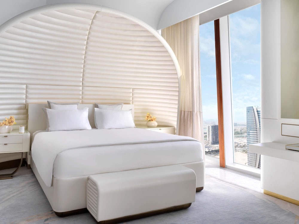 Fairmont Gold, Double Bed, City View