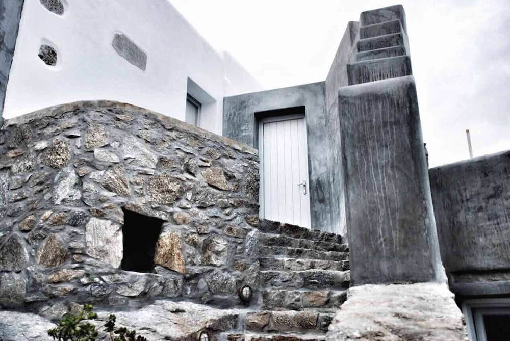 Aletro Cottage Houses 44/47