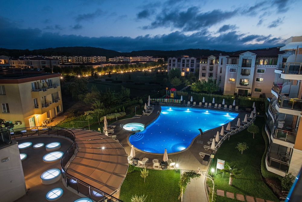 Miramar Hotel 48/50