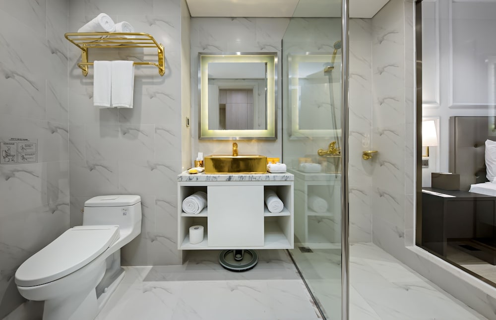 Wyndham Danang Golden Bay 48/50