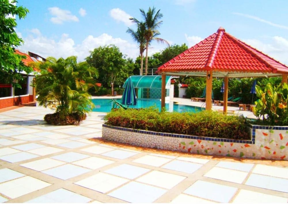 Thepnakorn Hotel 1/48