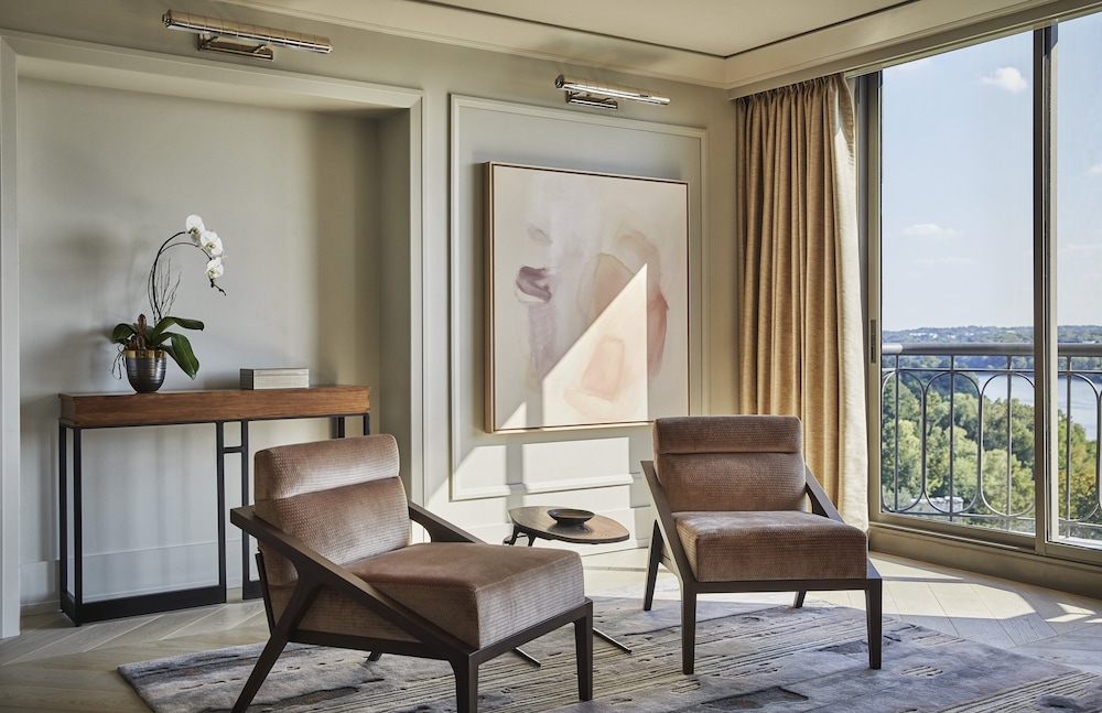 Four Seasons Hotel Austin 33/35