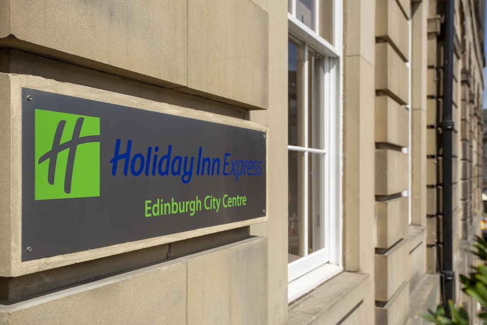 Holiday Inn Express Edinburgh City Centre 28/62