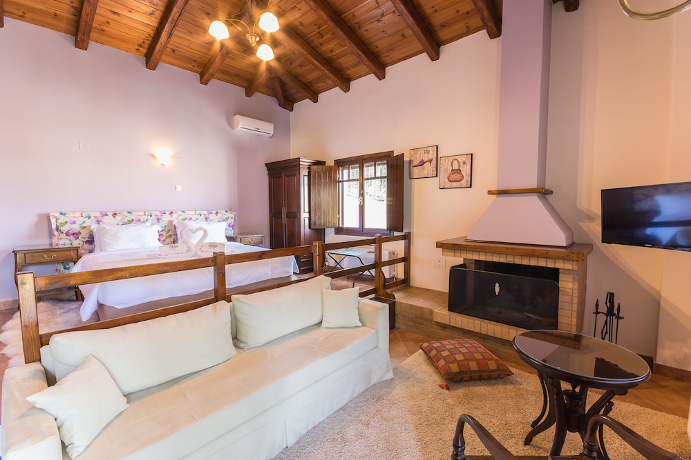 Ilaeira Mountain Resort 30/50