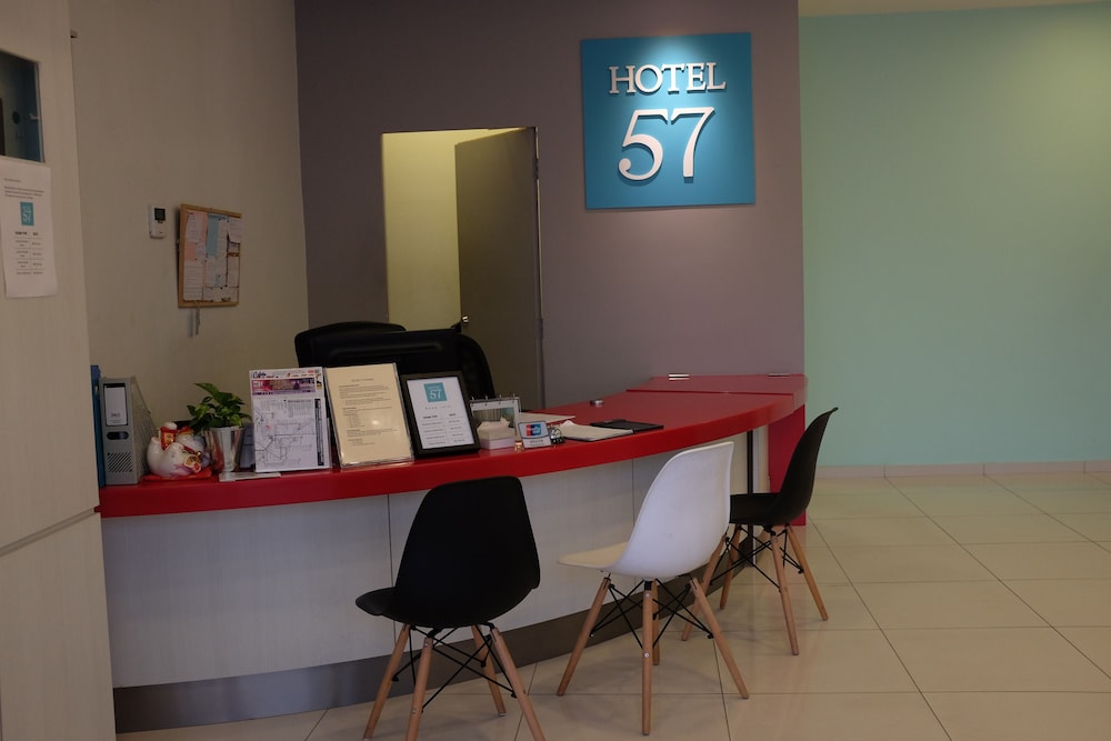 Hotel 57 37/41