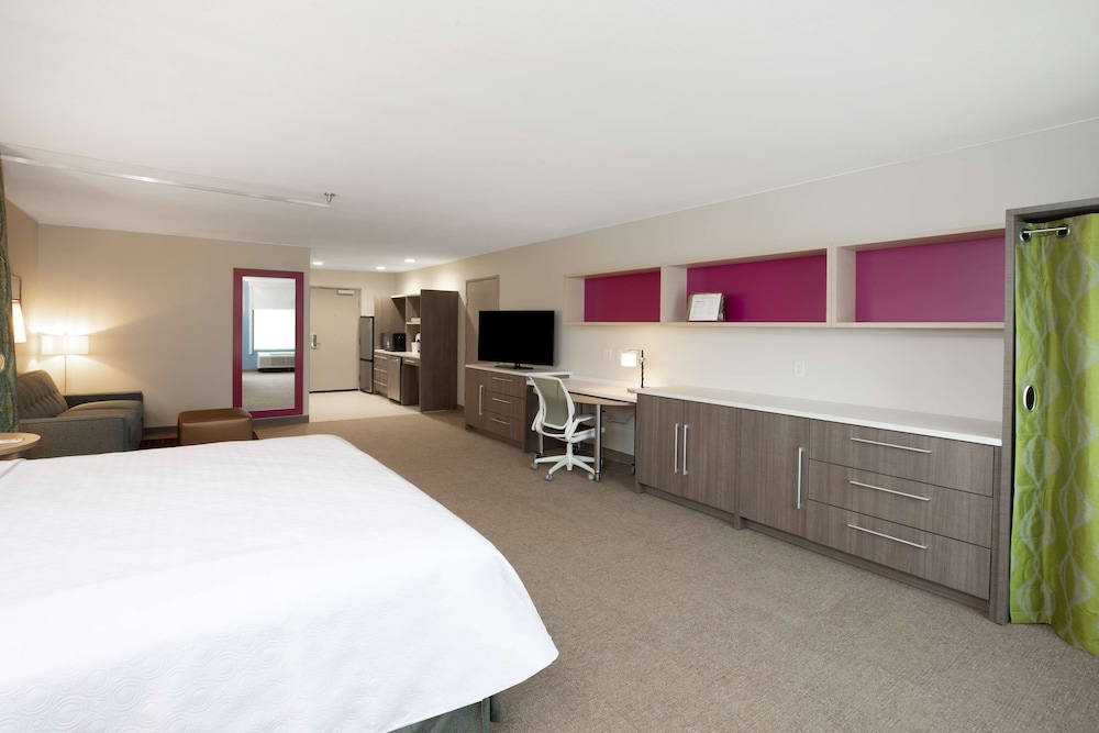 Home2 Suites by Hilton Houston IAH Airport Beltway 8 photo5