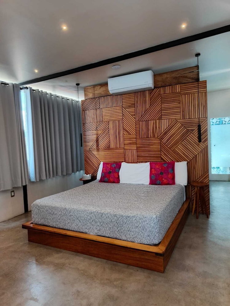Hotel Casa del Sótano 11/50