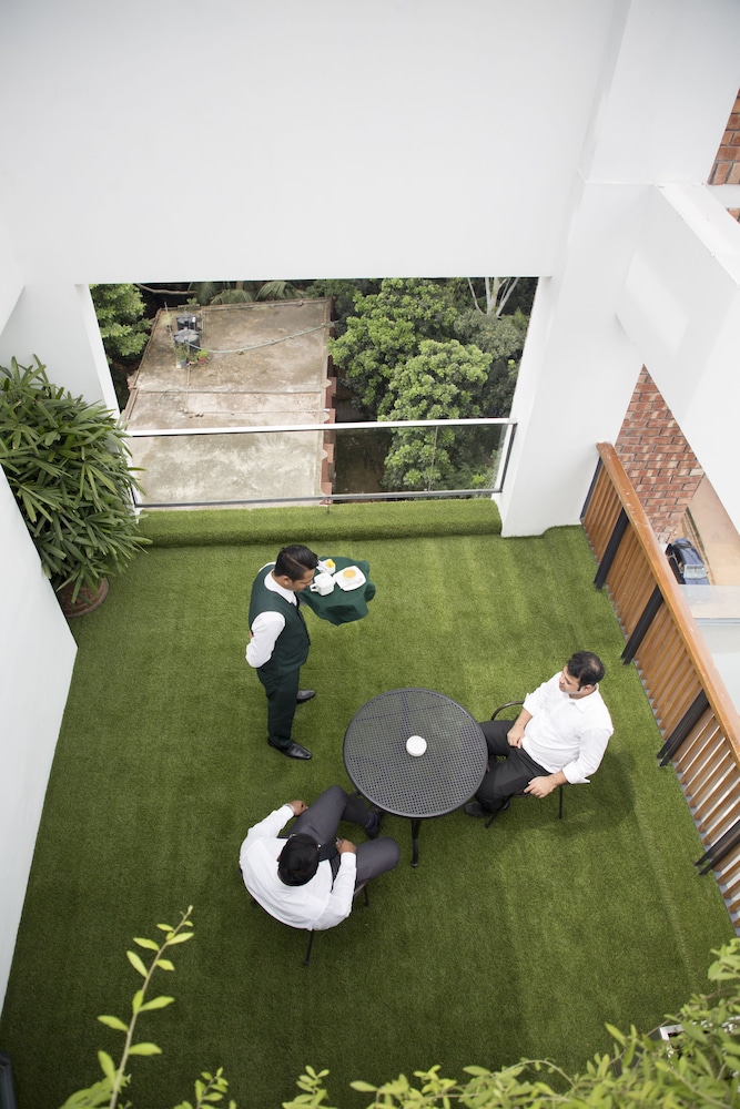 The Midori By Lakeshore 50/51