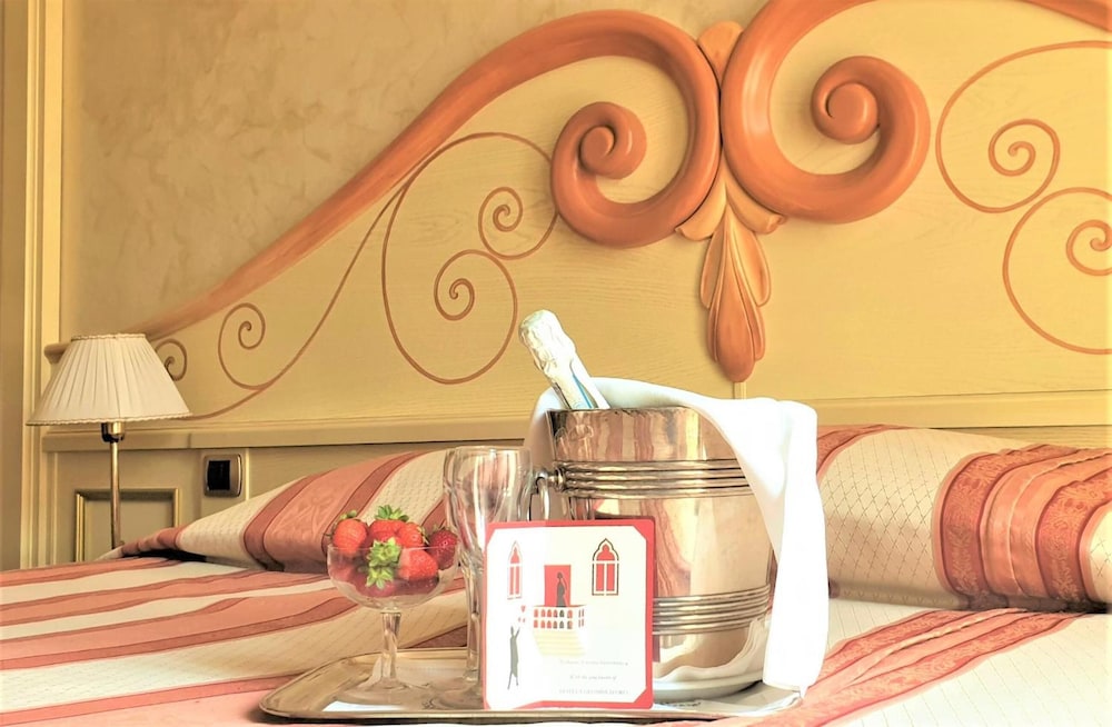Hotel Colomba D Oro 75/79