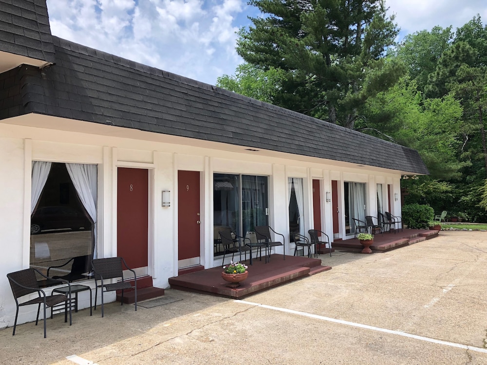Alpine Inn 6/47