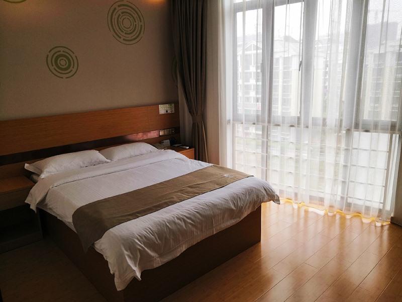 GreenTree Inn Shanghai Jinshan District Wanda Plaza Longhao Road Express Hotel 7/49