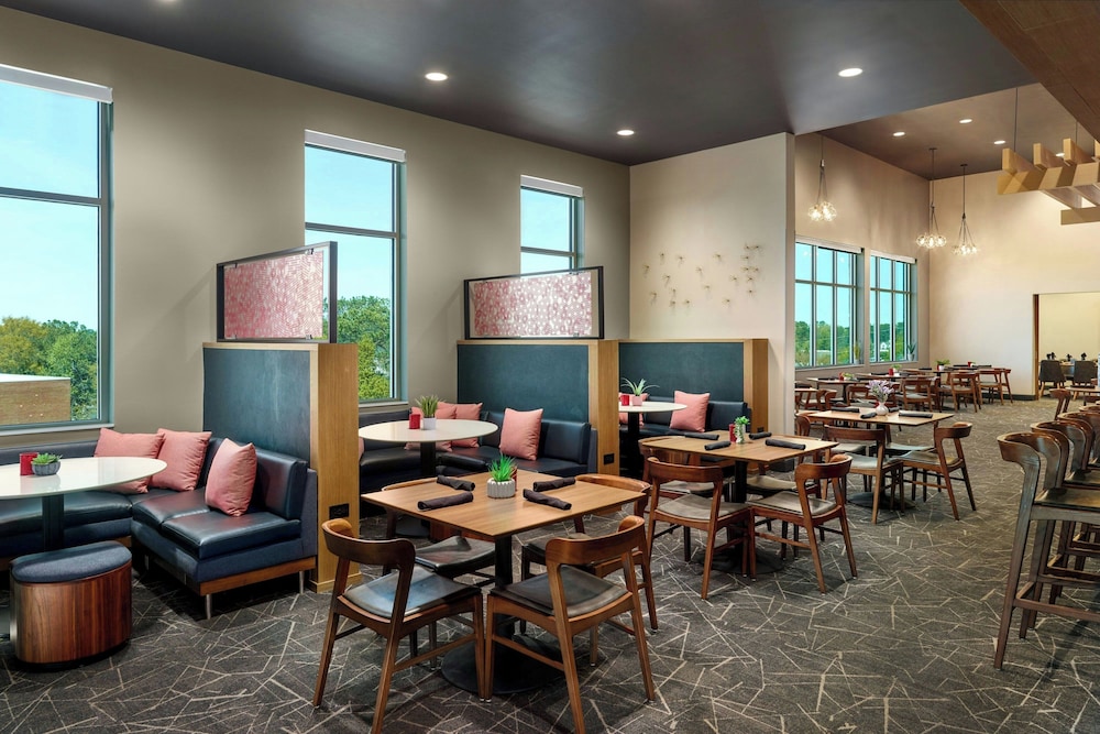 Courtyard by Marriott Atlanta Dunwoody 75/82