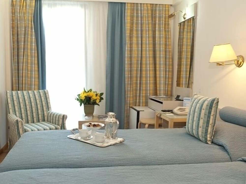 The Park Hotel Piraeus 21/28