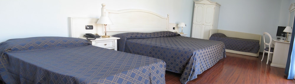 International Hotel Iseo 13/24