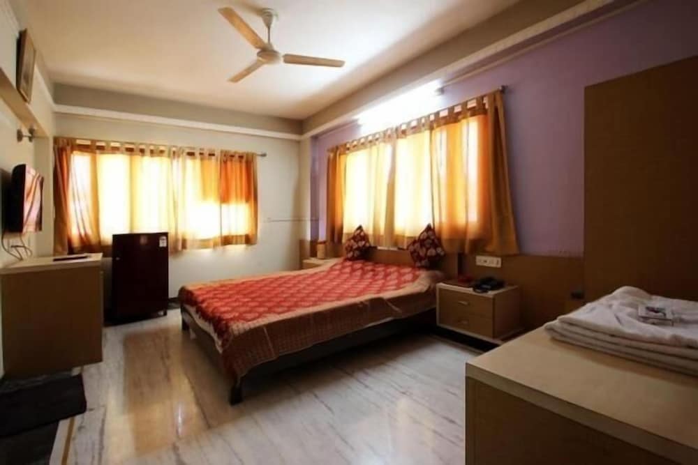 Hotel Shrinathinn 7/14