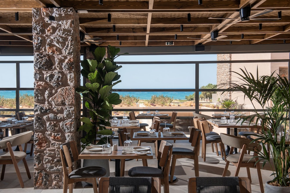 Paralos Venus Suites - Adults Only 76/87