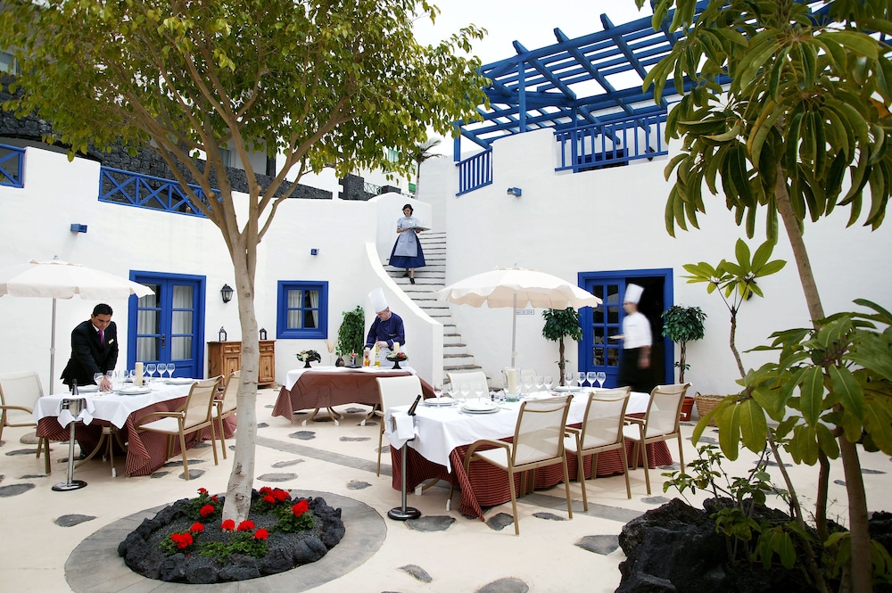 Hotel LIVVO Volcan Lanzarote 69/78