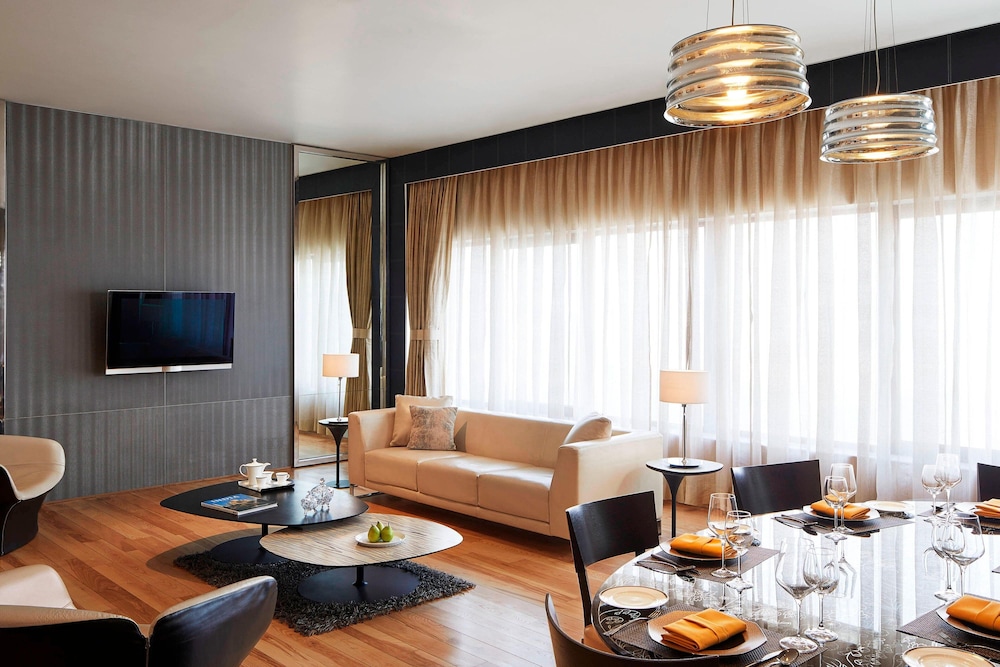 Le Meridien New Delhi 36/50