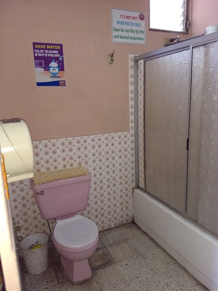Tamarindo hostel 50/50