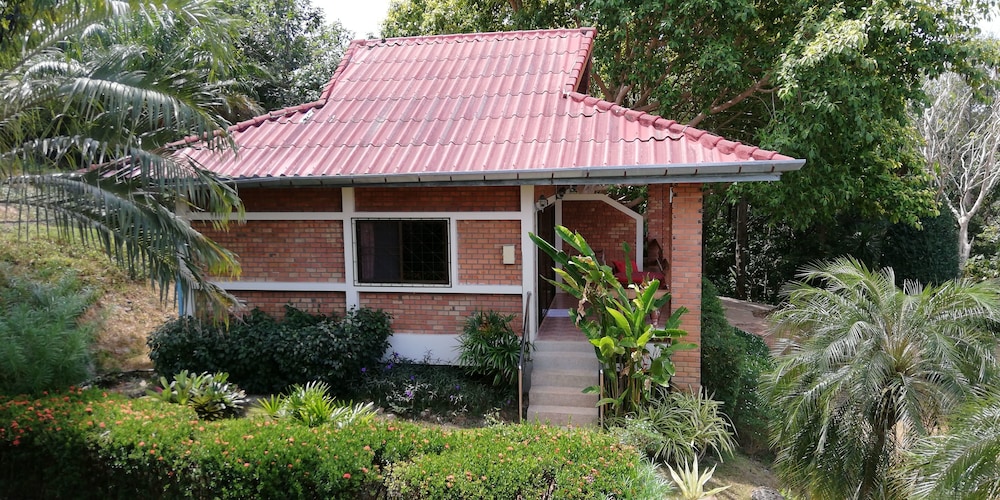 Freedom Estate 7/50