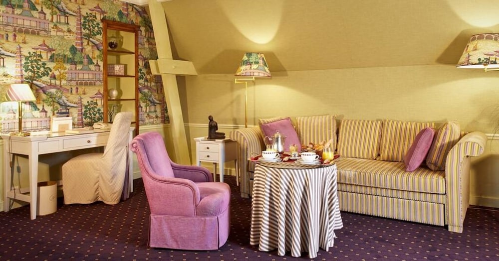 Hostellerie La Briqueterie 53/83