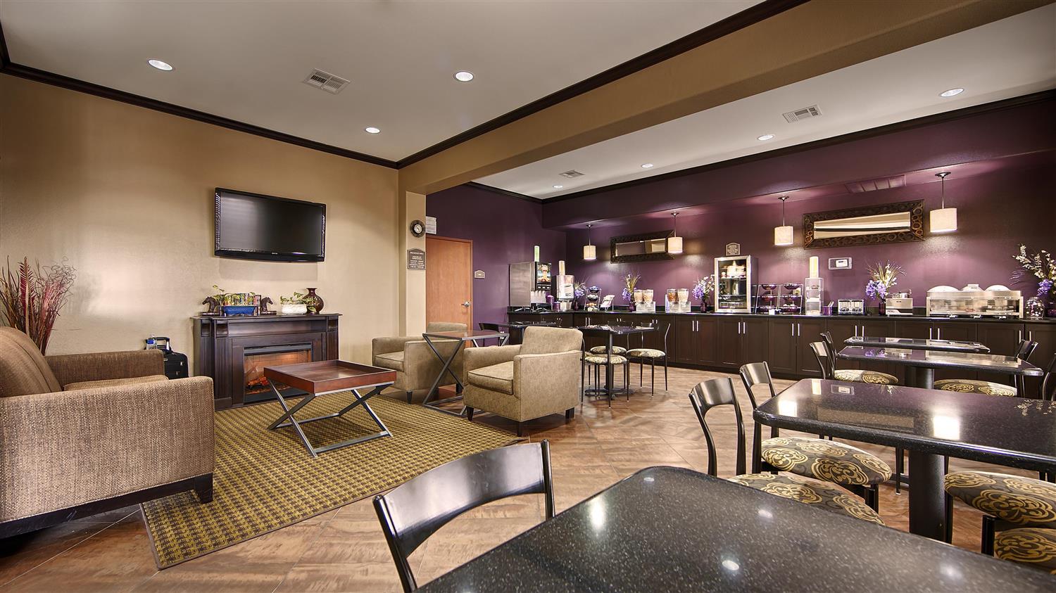 Best Western Giddings Inn And Suites 21/34