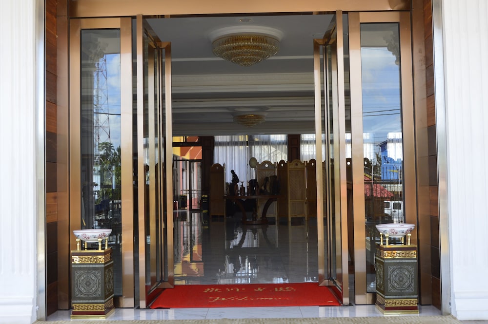 Asia and Africa Hotel 4/32
