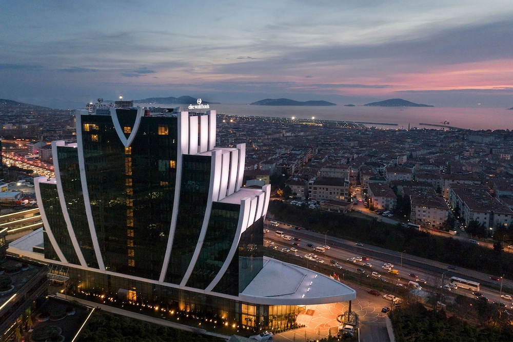 Elite World Grand Istanbul Kucukyali Hotel 2/68